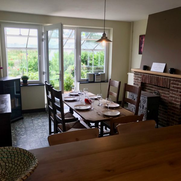 Salle à manger au gîte Aux prés de mon père